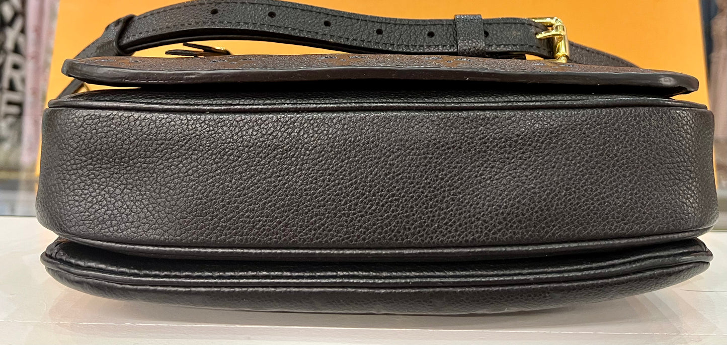 Metis Pochette Black Empreinte