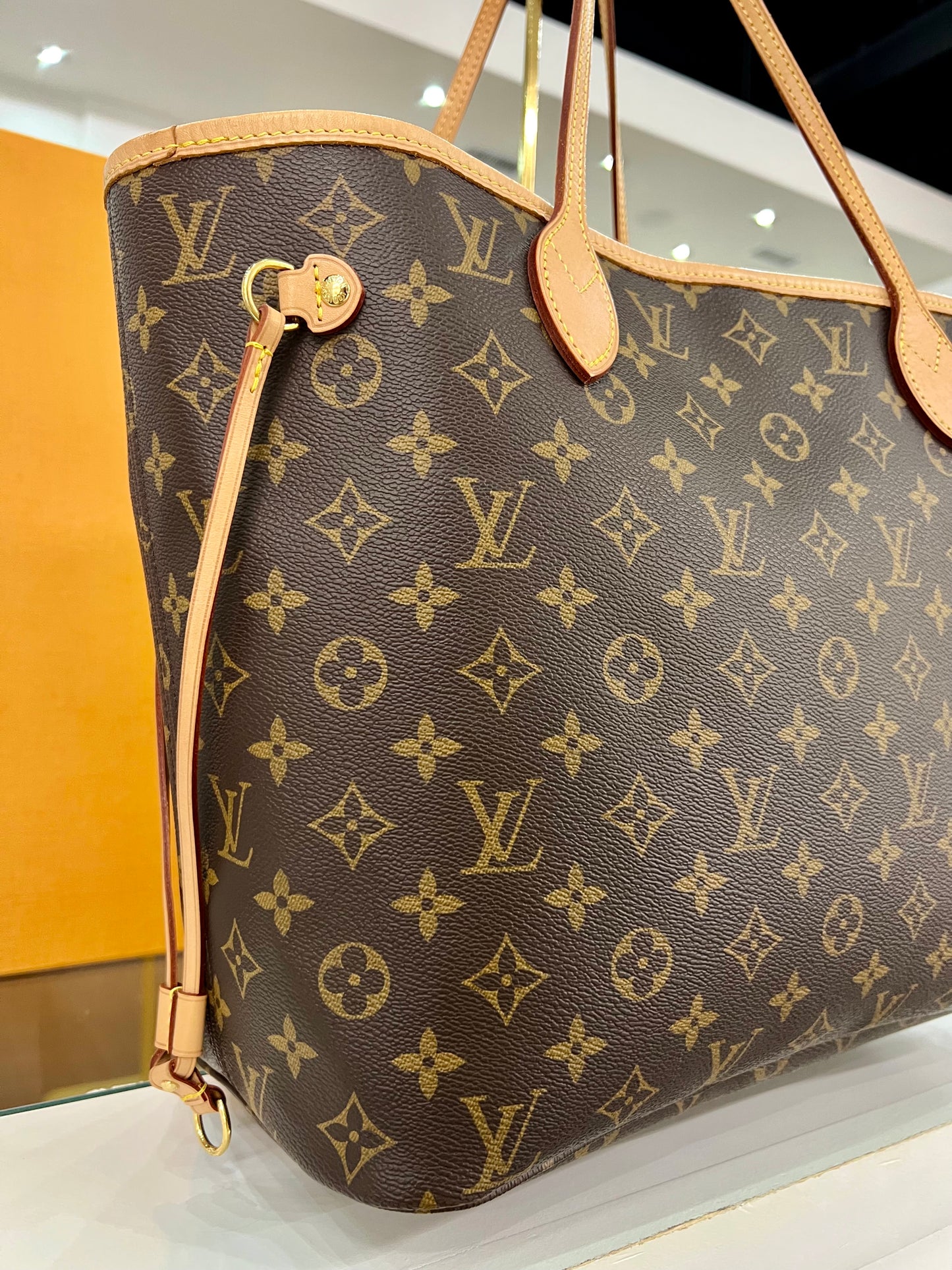 Neverfull MM Monogram/Red
