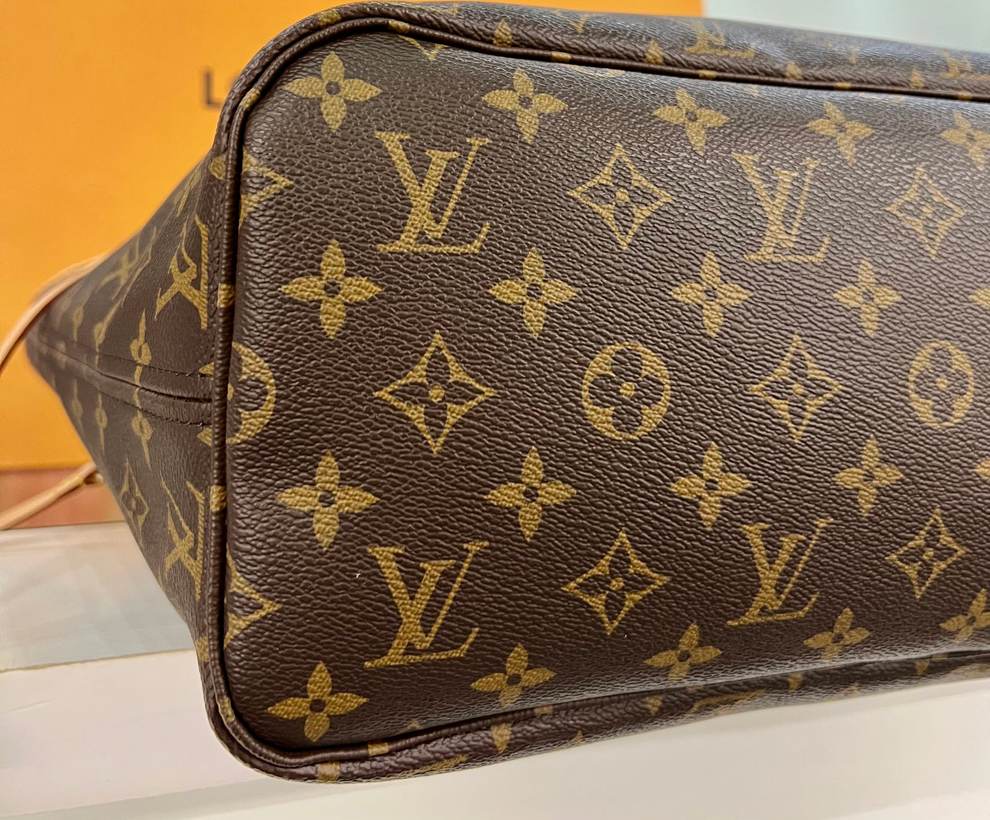 Neverfull MM Monogram/Red