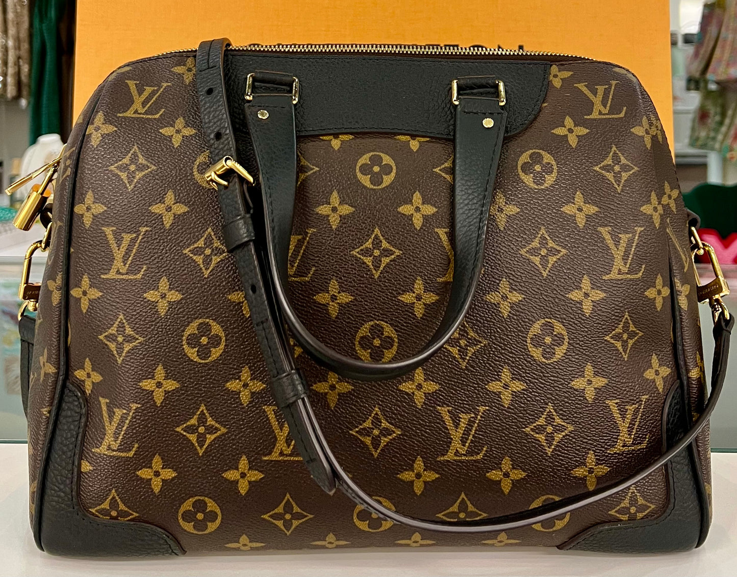 Retrio Monogram/Black