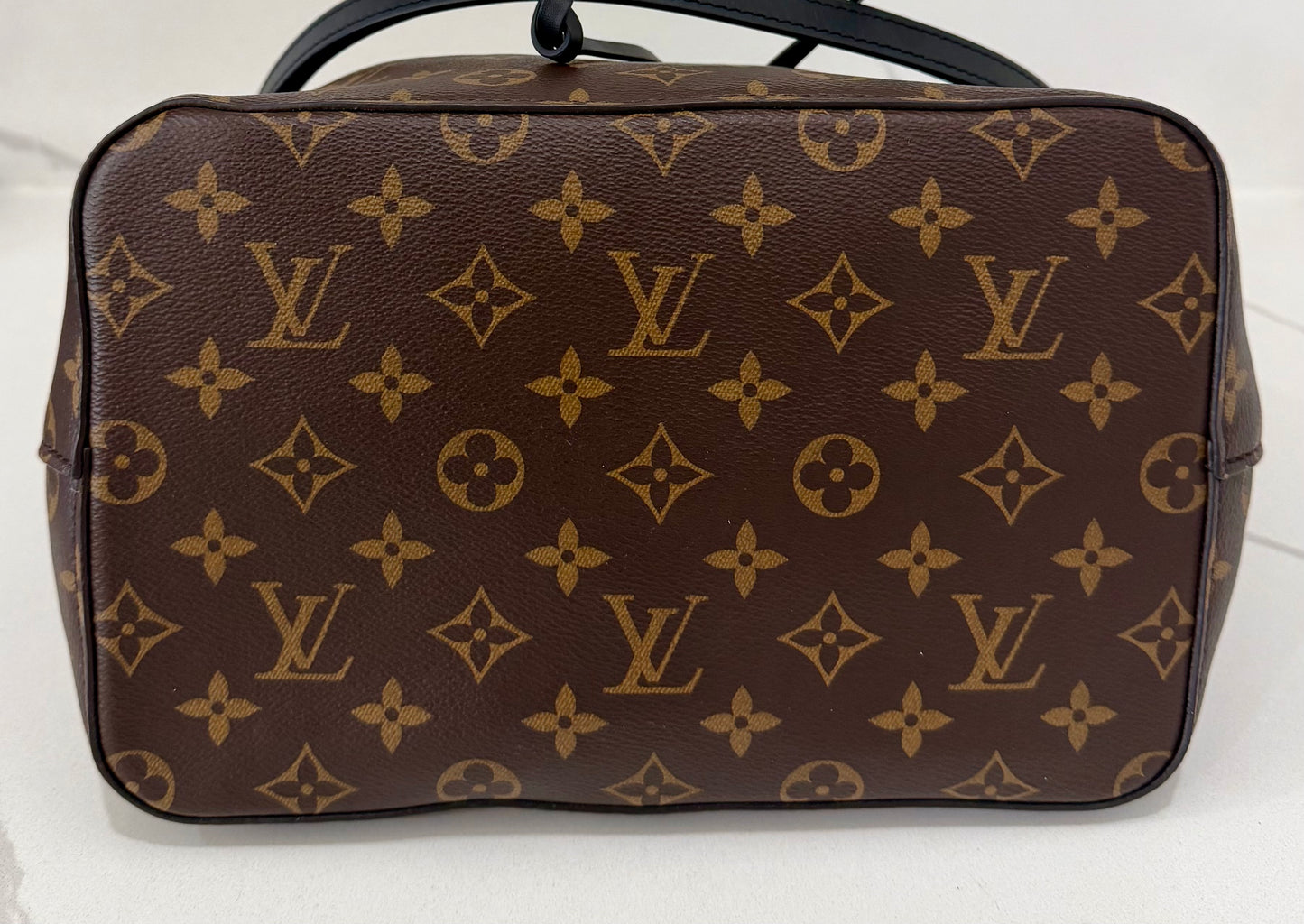 Neo Noe Monogram