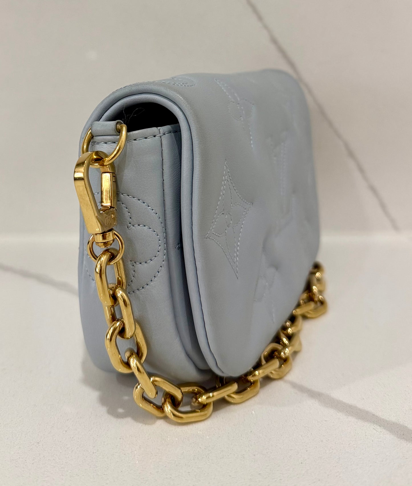 Bubblegram Wallet on Strap