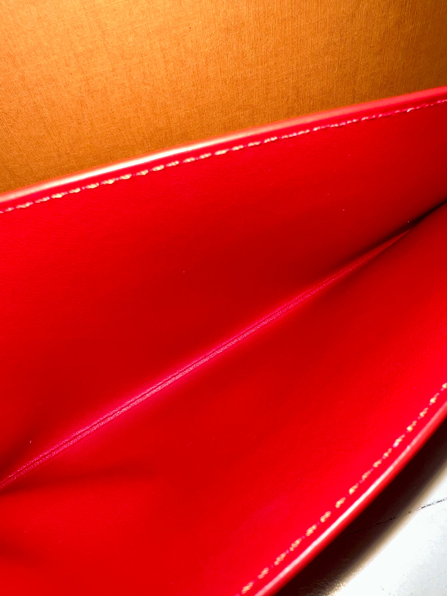 Long Wallet Red