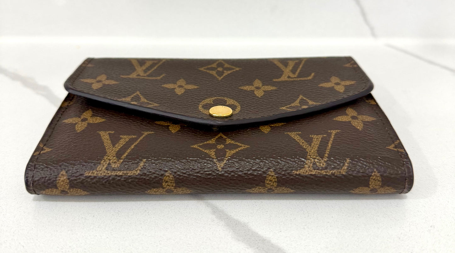 Compact Sarah Wallet