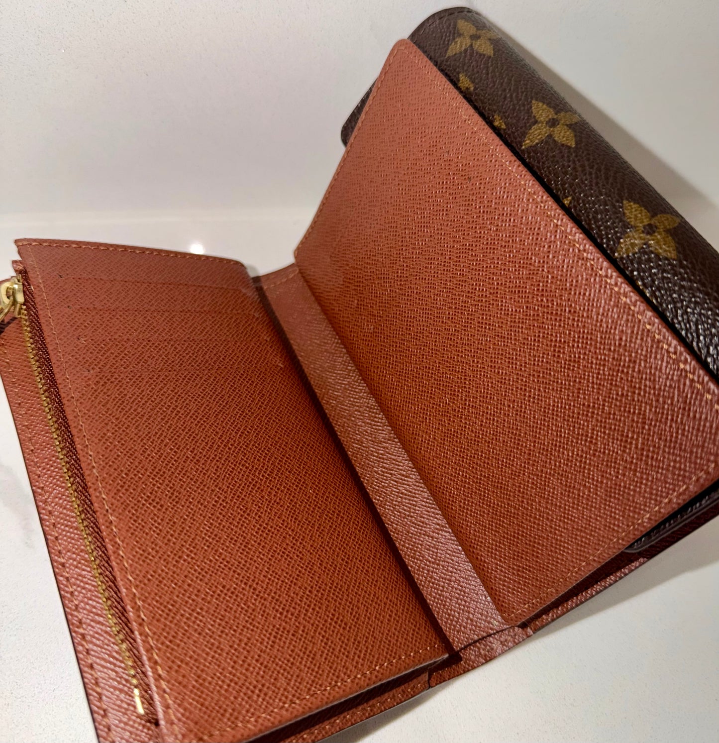 Alexandra Wallet Monogram