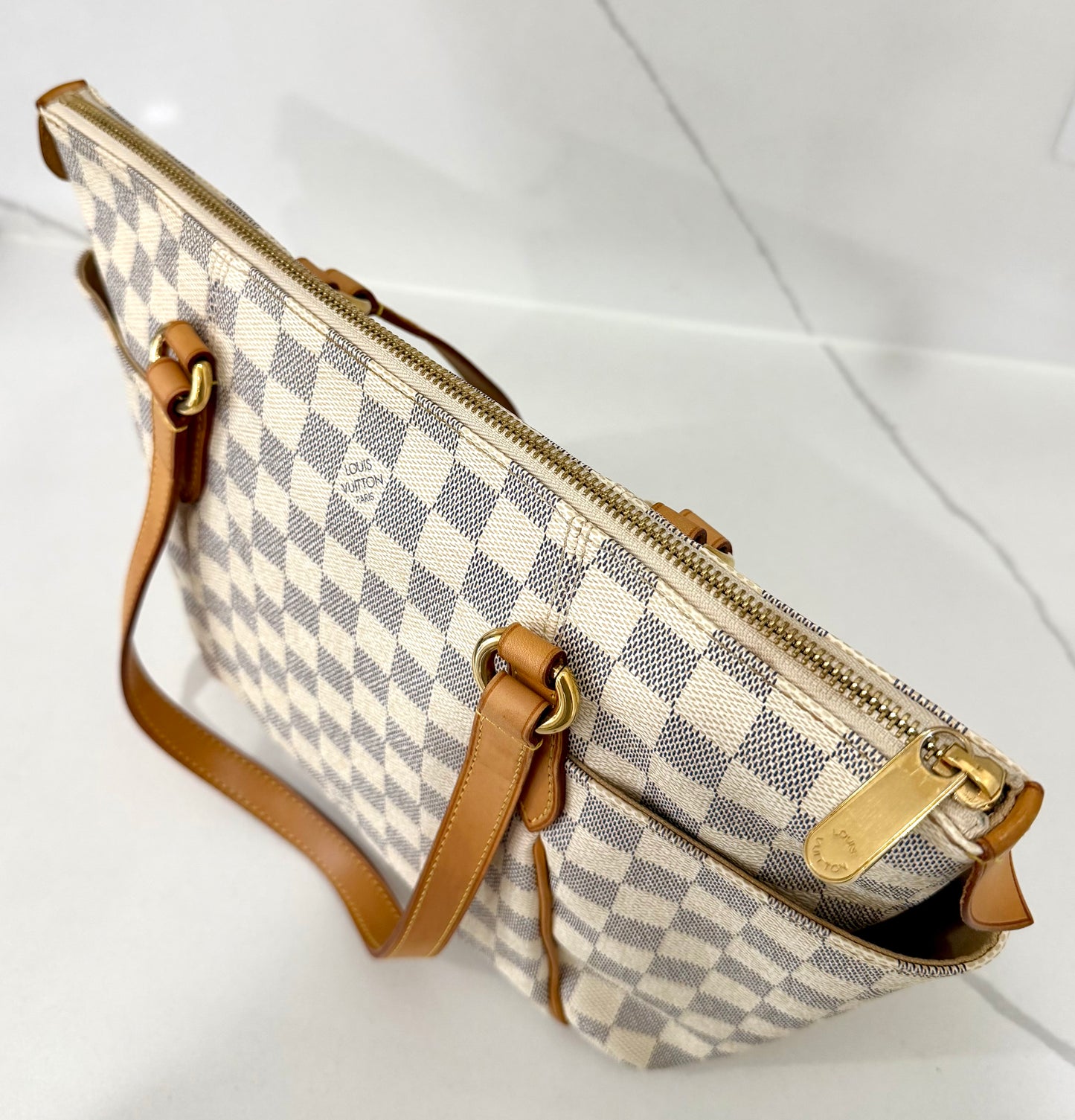 Totally PM Damier Azur
