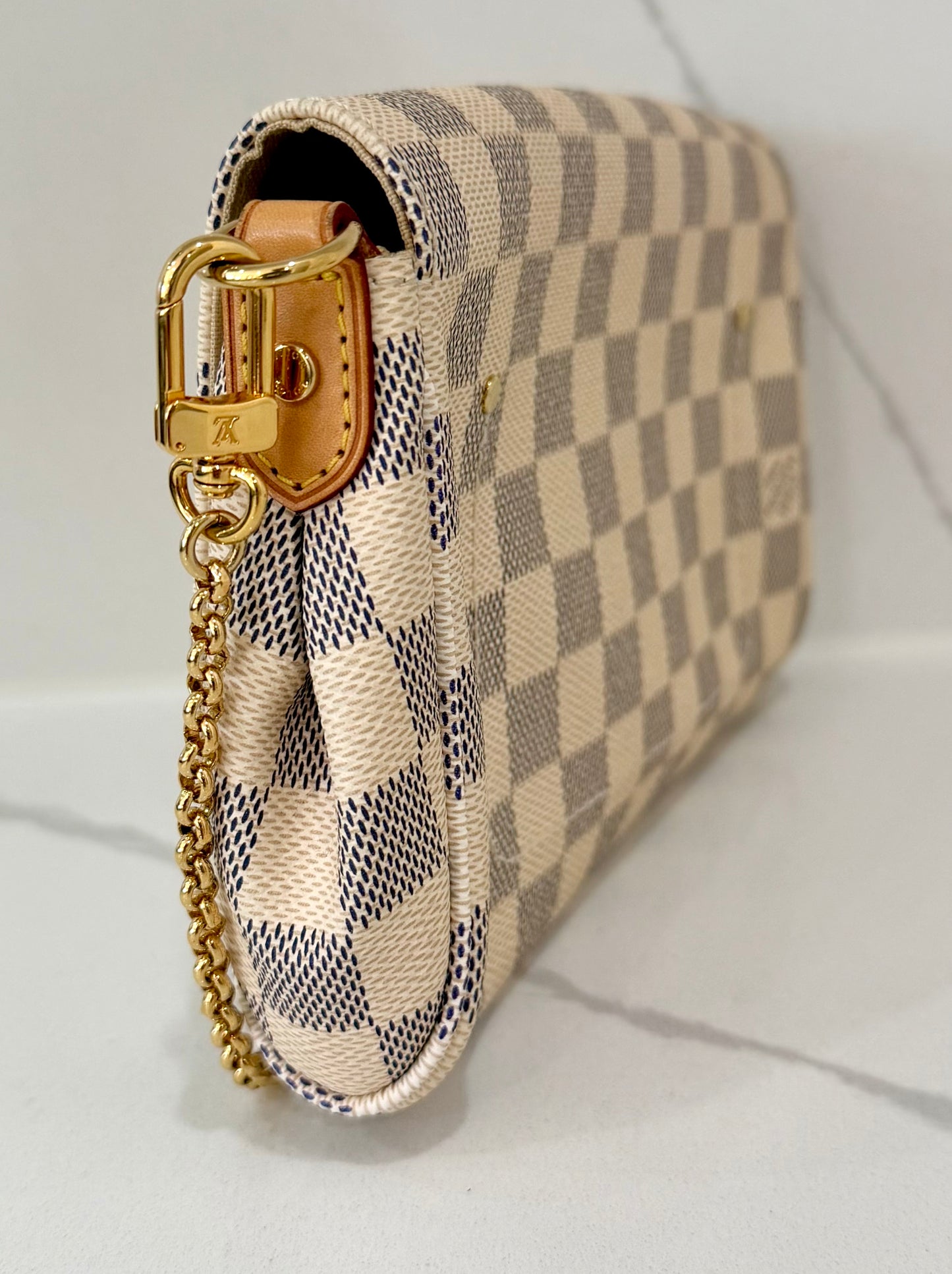 Favorite PM Damier Azur
