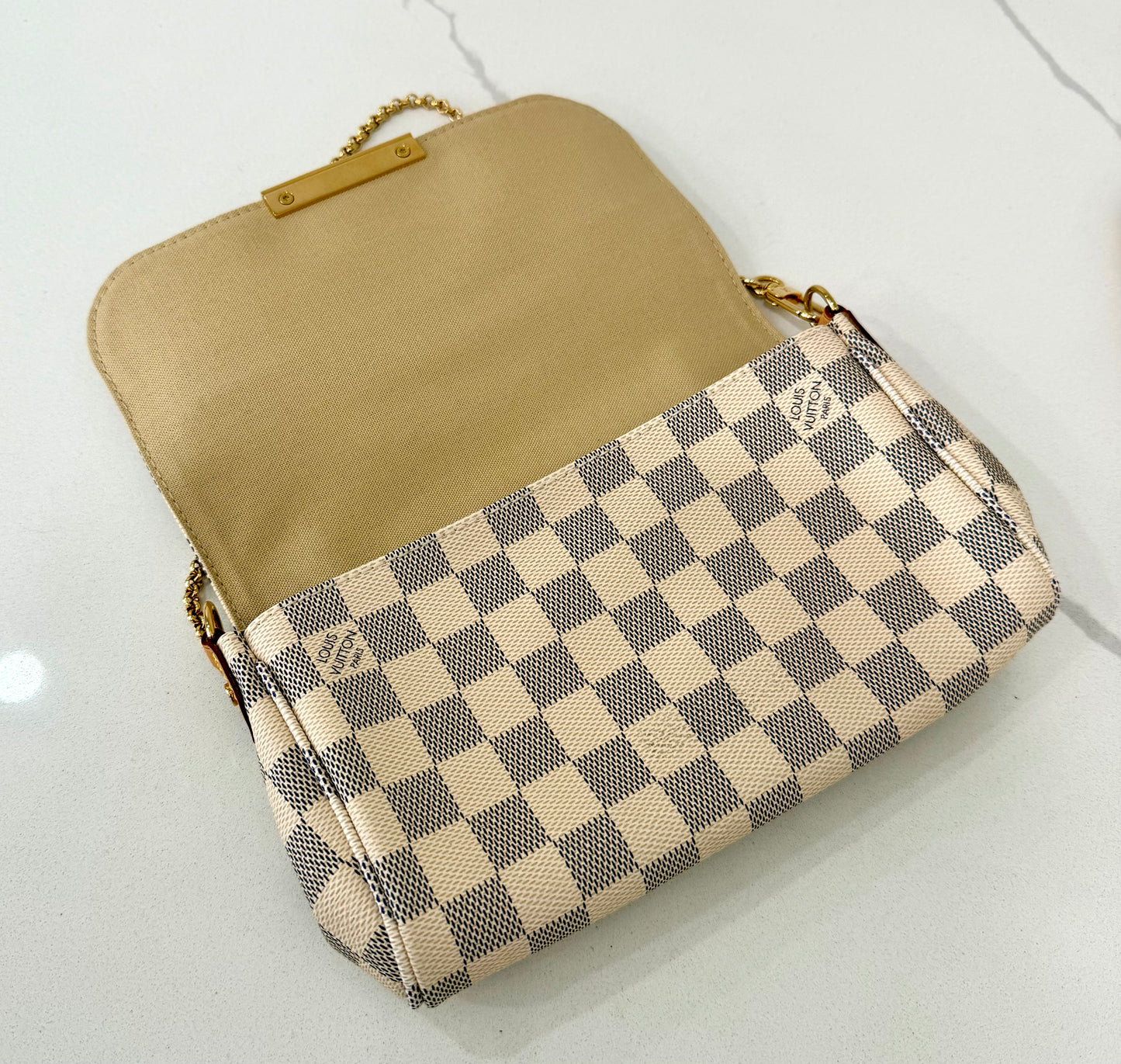 Favorite PM Damier Azur