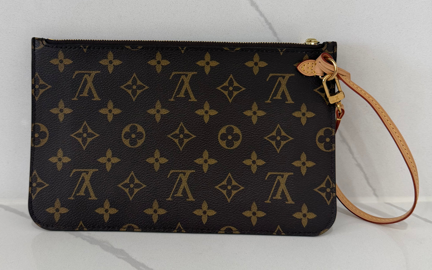 Wristlet Monogram/Tan