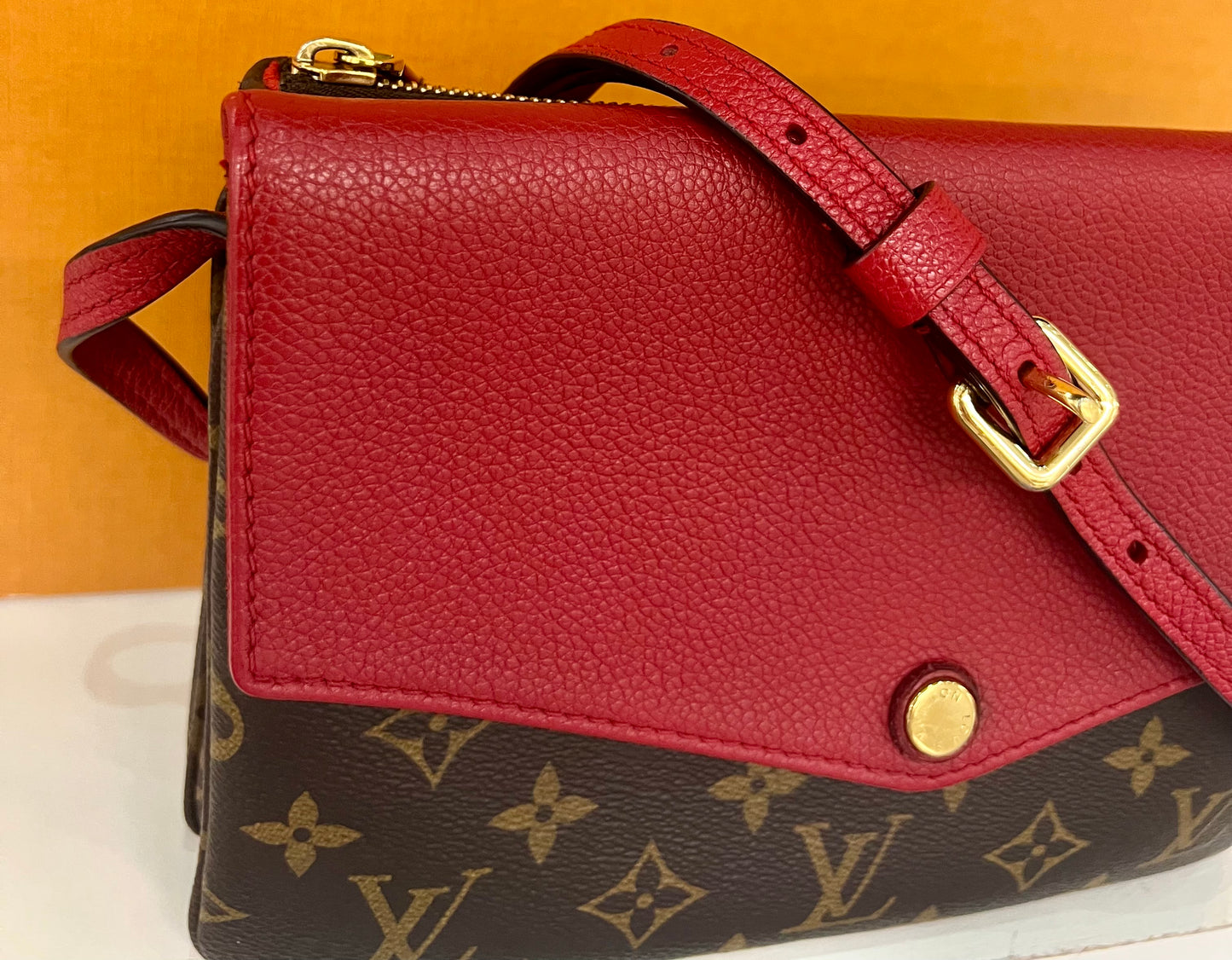 Twice Crossbody