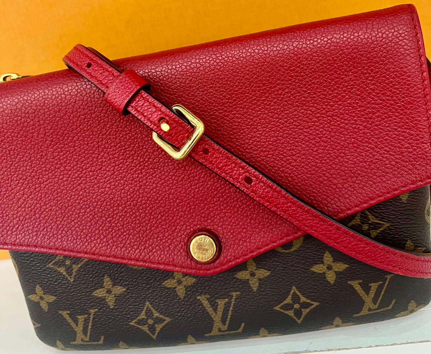 Twice Crossbody