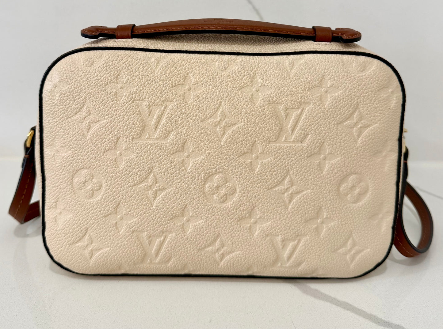 Saintogne Empreinte Cream