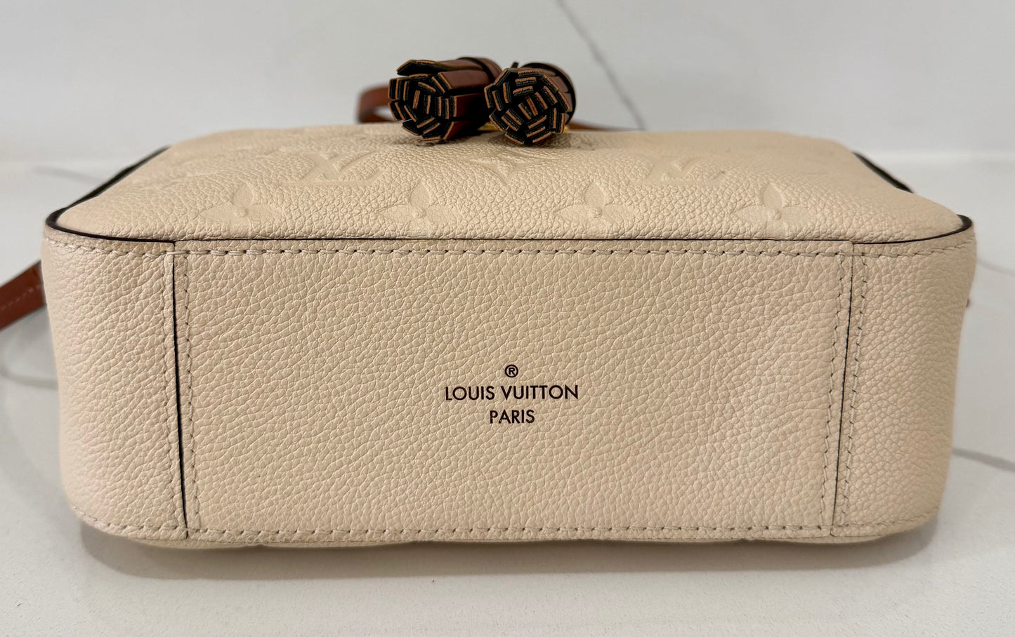 Saintogne Empreinte Cream