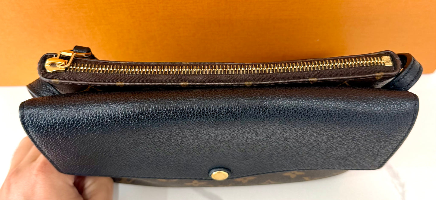 Twice Crossbody