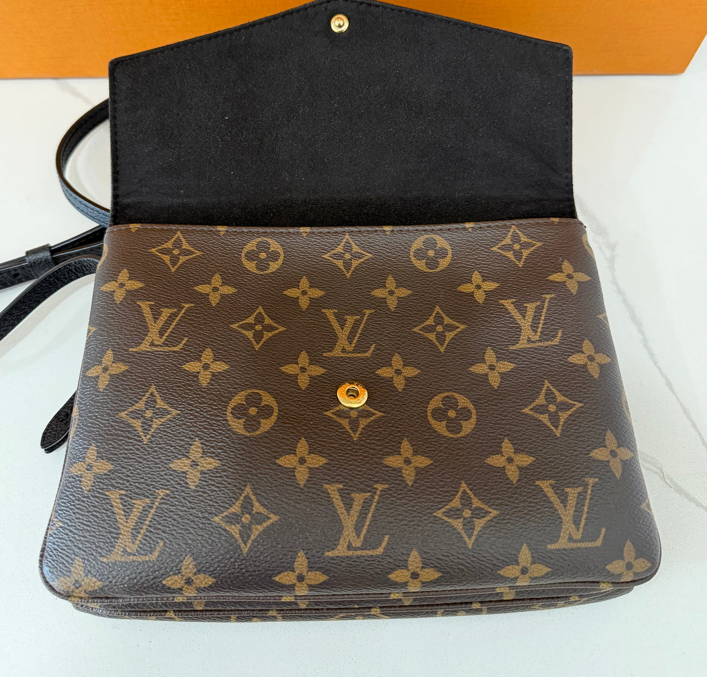 Twice Crossbody